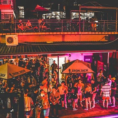 Youth Shack Backpackers Даруин Екстериор снимка