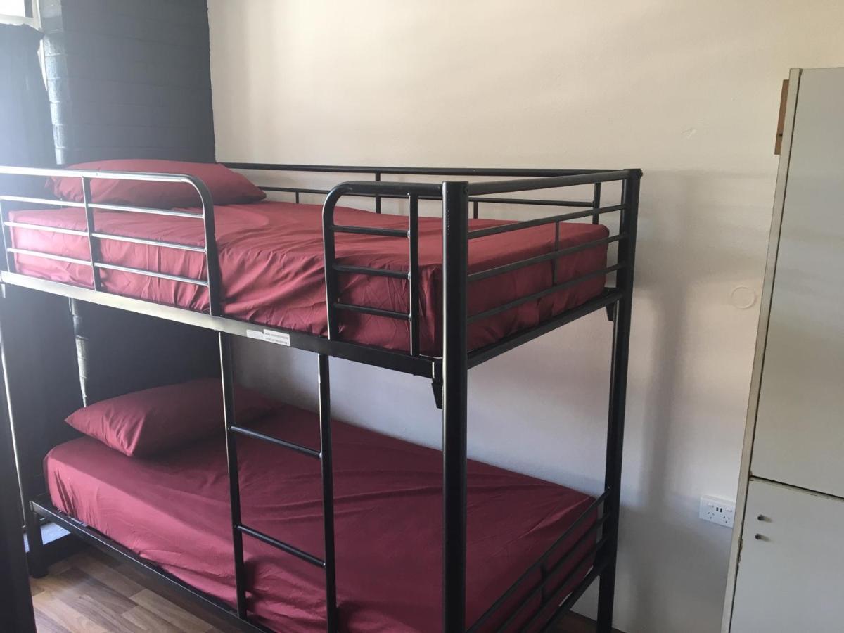Youth Shack Backpackers Даруин Екстериор снимка