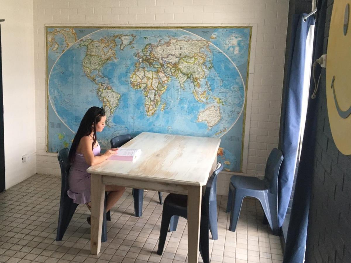 Youth Shack Backpackers Даруин Екстериор снимка