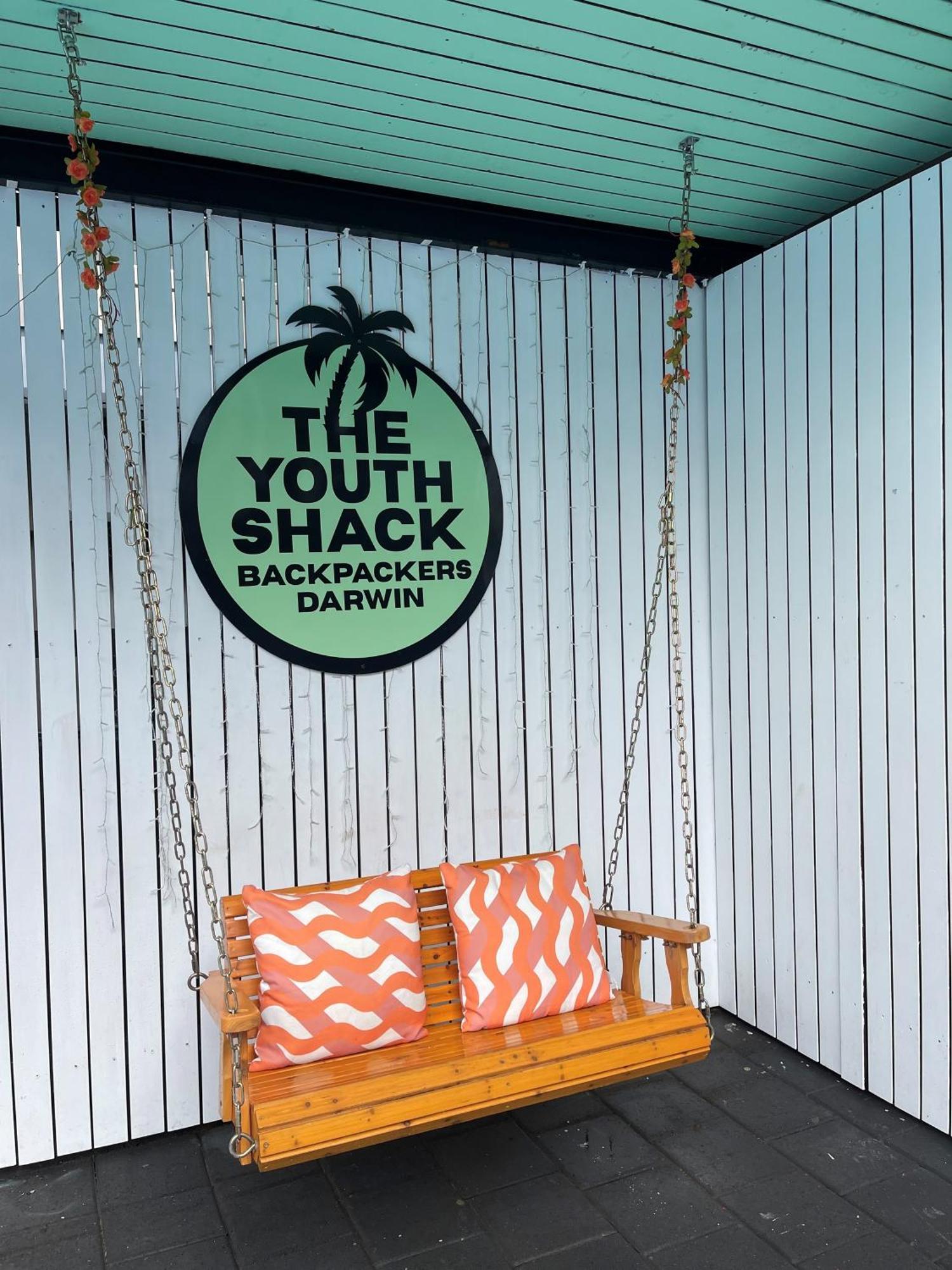 Youth Shack Backpackers Даруин Екстериор снимка