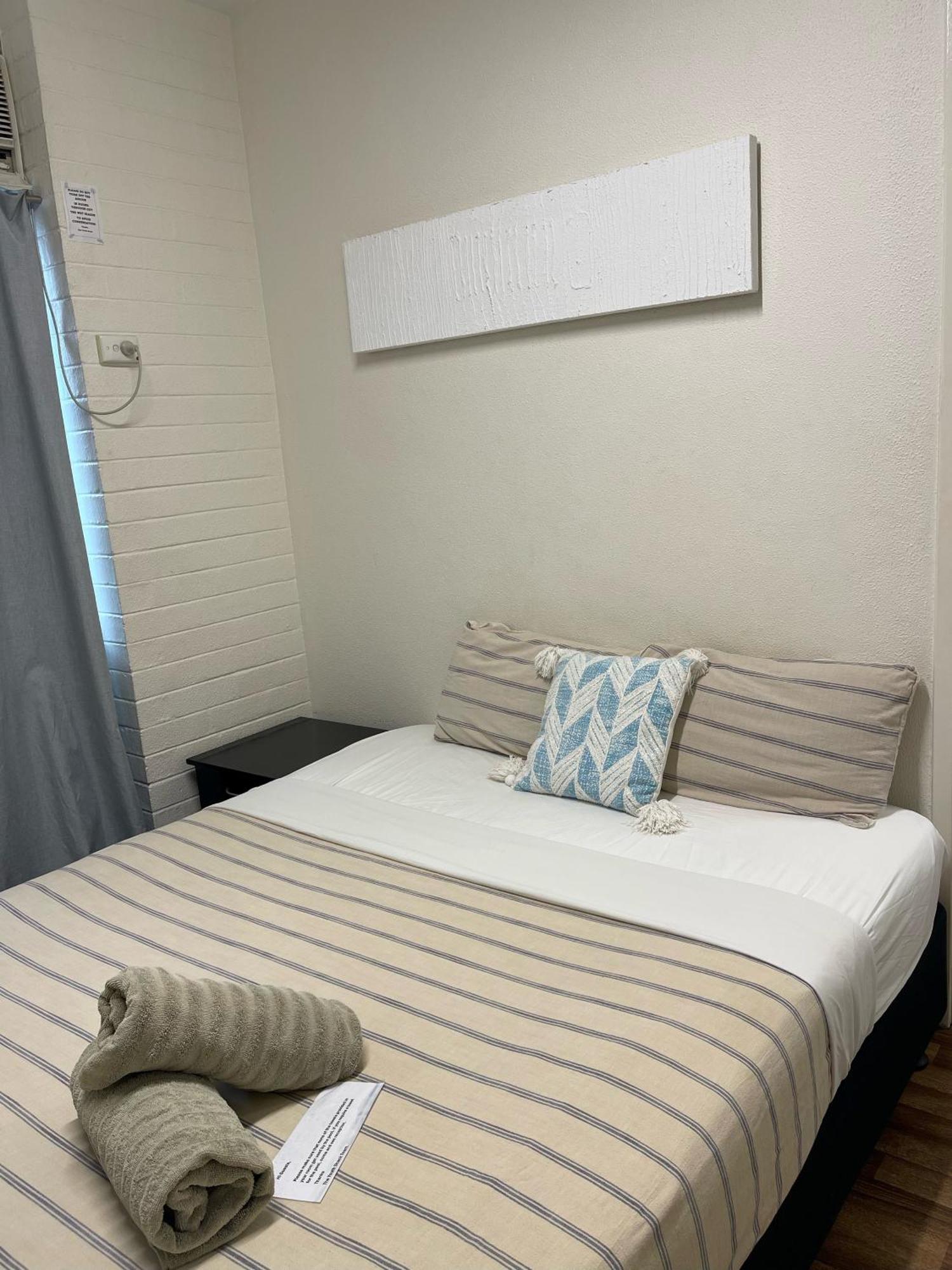 Youth Shack Backpackers Даруин Екстериор снимка