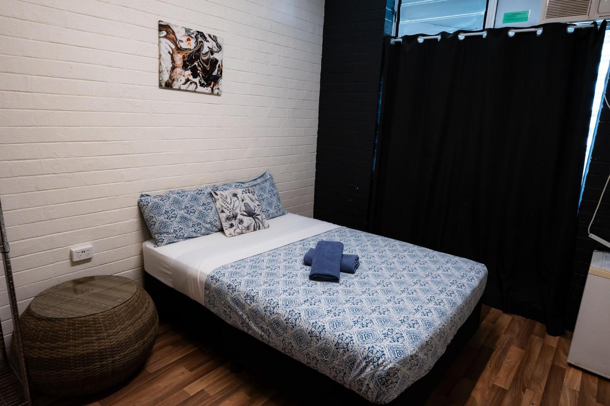 Youth Shack Backpackers Даруин Екстериор снимка